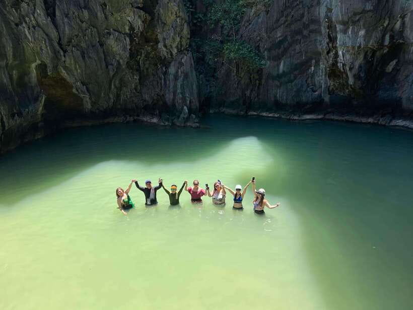 El Nido: Island Hopping Tour C with Lunch EDTF included - Lunch break: what’s included and the one caution