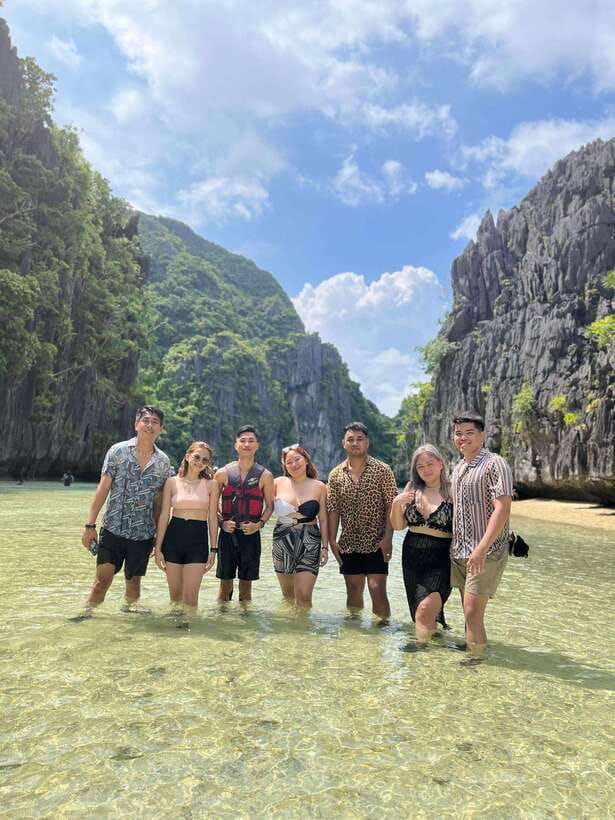 El Nido: Private/Exclusive Island Hopping Tour A BEST PRICE! - Secret Lagoon Through the Grotto: Small Entrance, Big Atmosphere