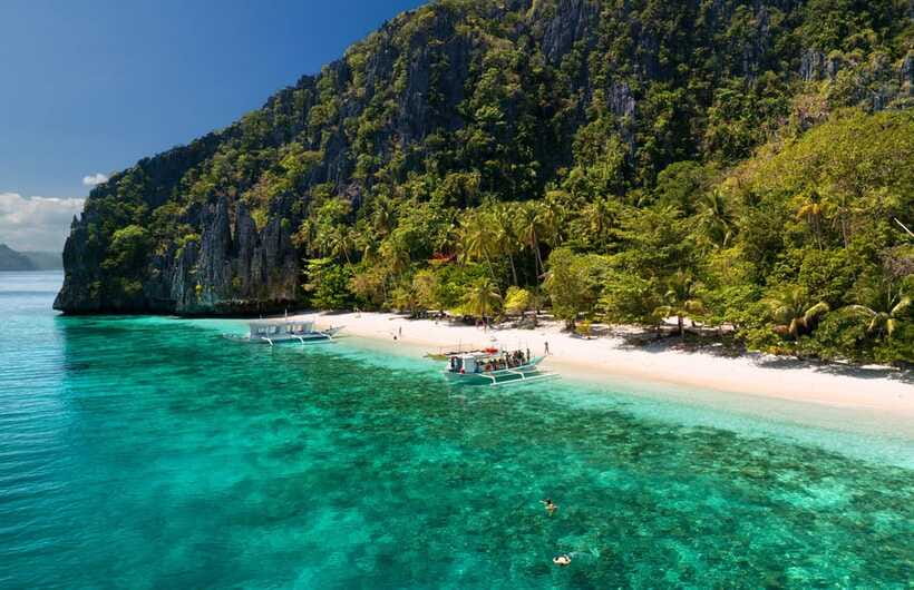 El Nido: Private/Exclusive Island Hopping Tour B BEST PRICE! - Lunch, Bottled Water, and the Stuff That Makes a Private Day Easier