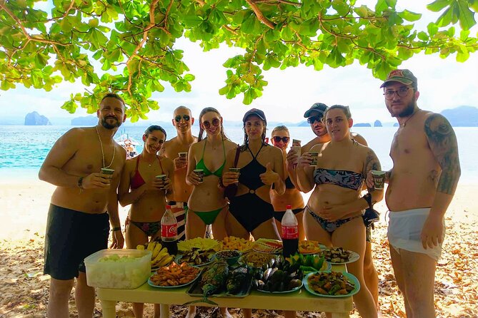 El Nido Private Tour A w/ Lunch - Getting there: pickup, meeting point, and how the day stays organized