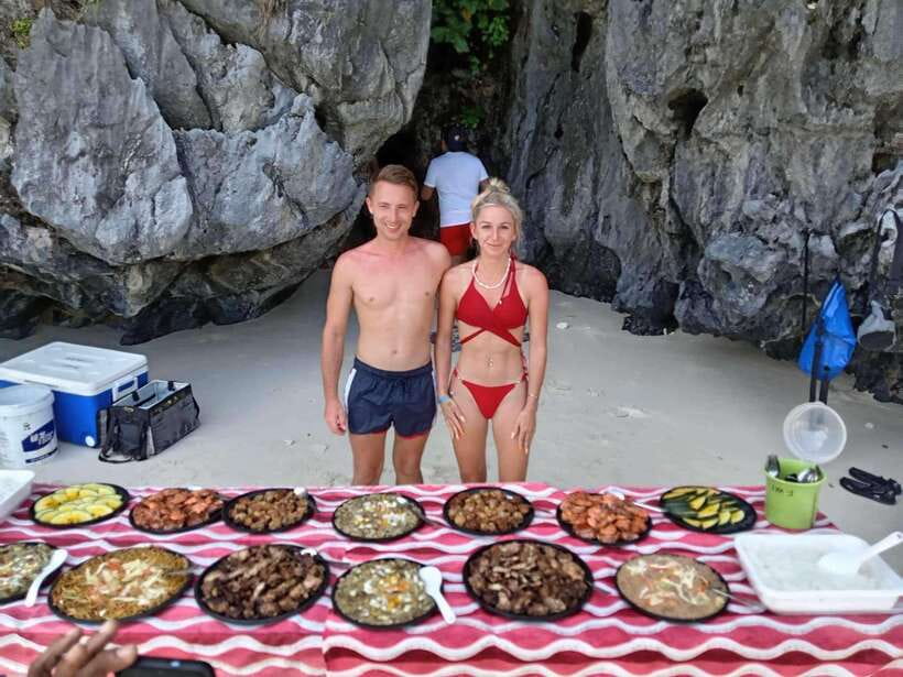 El Nido Private Tour: Adventure with Highlights from A & C - Price, required fees, and the real cost of a lagoon day