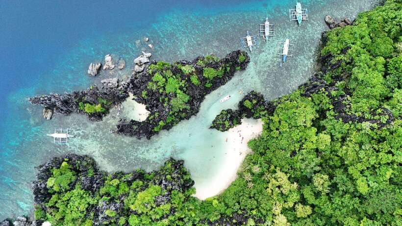 El Nido: Private Tour B with Snake Island and Caves - Entalula Beach: the hour of sun, swim, and easy snorkeling