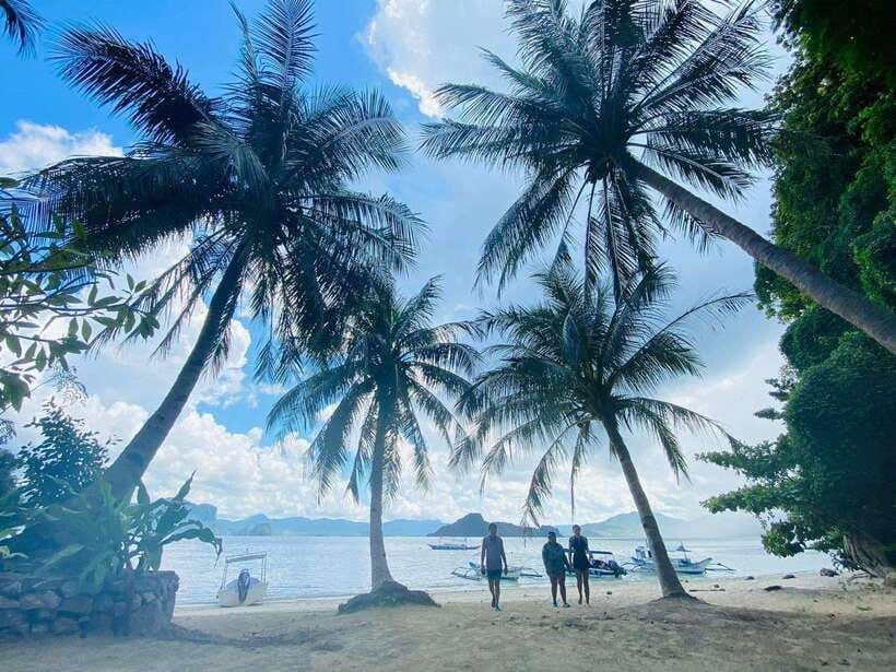 El Nido: Private Tour B with Snake Island and Caves - Weather, safety, and the real boat-day conditions in Palawan