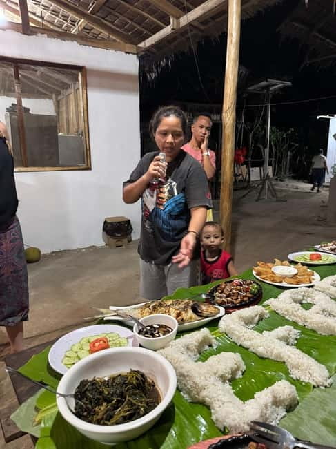 El Nido, Sibaltan: Family Dinner, Bonfire and Karaoke - The Saturday night schedule and how the 5 hours flow