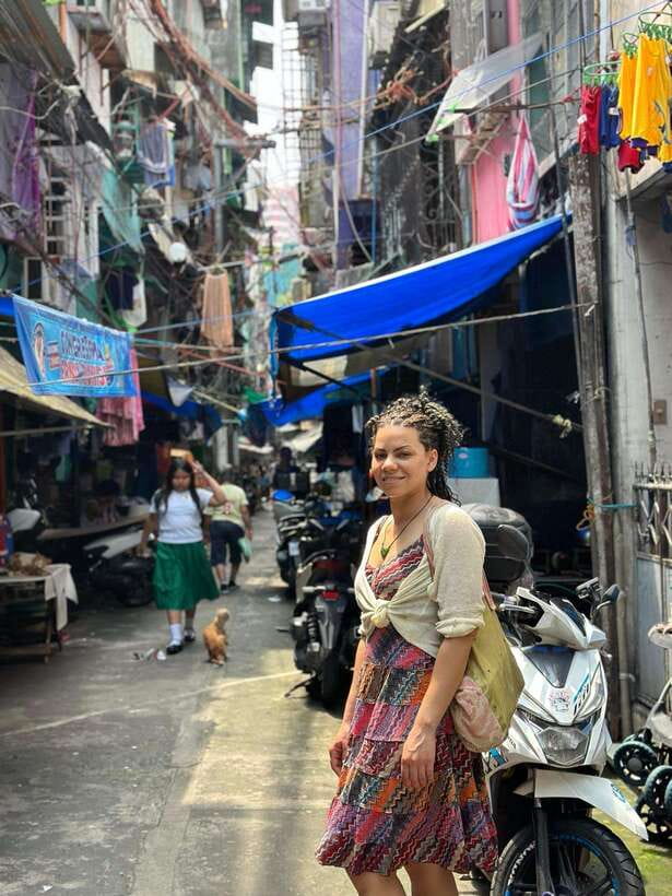 Explore Manila Slums and Hidden Market - Wet market stop: the sensory part of Manila