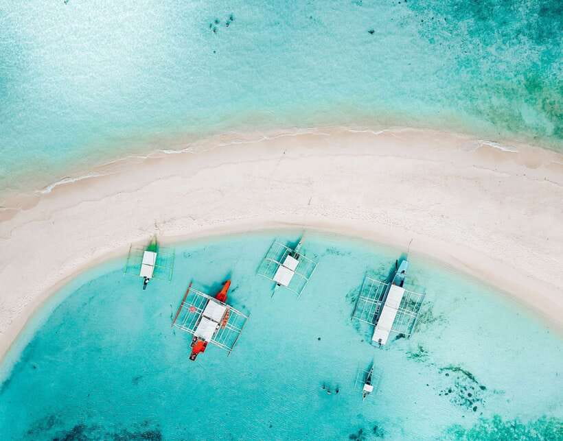 From Coron: Private Island-Hopping Cruise with Lunch - Picnic lunch on the beach: how the meal fits the day