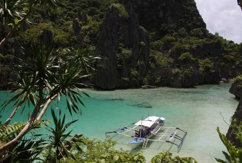 From El Nido: Island, Lagoons, and Beaches Boat Tour - Small Lagoon: 2 hours of swimming plus kayak time (with a fee)