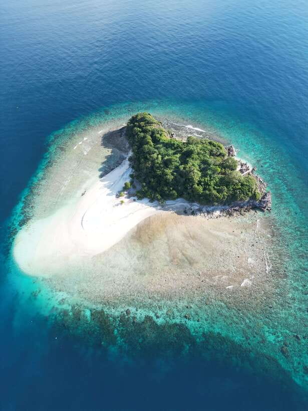 From El Nido: to Coron 3-Day 2-Night Island-Hopping Tour - Price and logistics: what $337 covers, and what to budget for in Coron