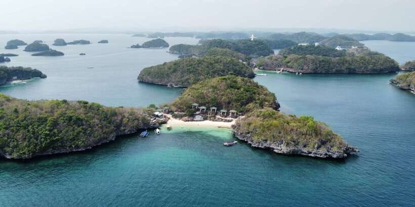 From Manila: Pangasinan Hundred Islands Guided Tour - Pilgrimage Island and the Christ the Savior statue: the stop that gives the day meaning