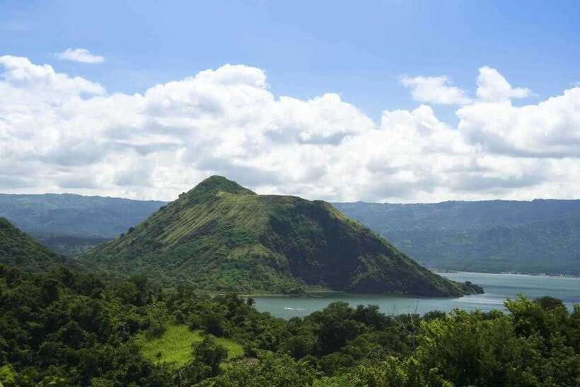From Manila: Panoramic Tagaytay Ridge Tour - Price and what you get for $130
