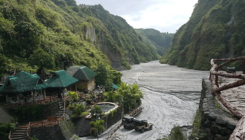 From Manila: Puning Hot Spring Day Trip - The mineral-rich hot spring pools (Station 3), choosing the right soak