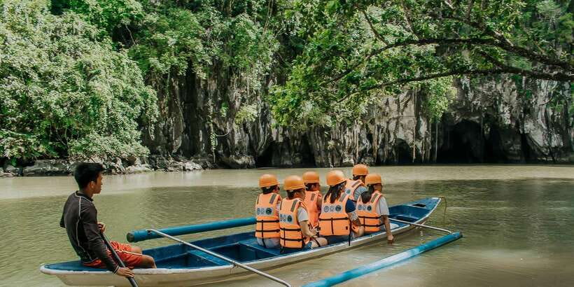 From Puerto Princesa: Underground River Full-Day Trip - Group size, guides, and the difference good guidance makes