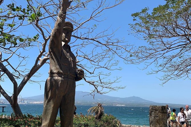 Full-Day Tour in Corregidor and Bataan War Memorial from Manila - Corregidor Island tram tour: seeing the island without burning out
