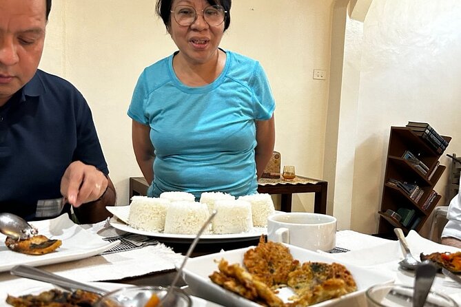 Home Cooked Meal with a Filipino Grandma - The family-style meal: how it works and what to notice