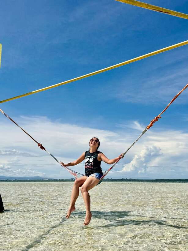 Mactan Island Hopping Gilutungan, Caohagan, Nalusuan + Lunch - Nalusuan Island: Clear-Water Swimming and a Second Chance in the Reef