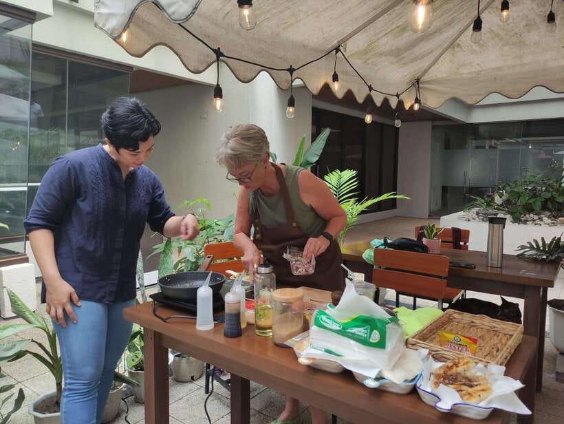Makati: Hands on Manila Cooking Class - What happens in the 2-hour cooking session