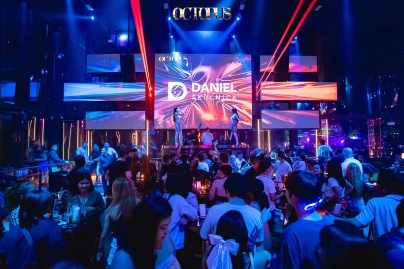 Makati: Music Clubs, Rooftops, & Go Go Bars with VIP Access - Key things to know before you go