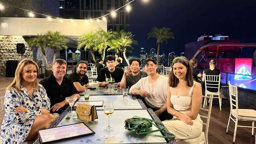 Makati Rooftop Barhopping with Local Guide - Small group size and safety vibe, without killing the fun