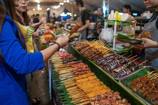 Makati Street Food Experience end with a Rooftop Bar - Stop 1 Hott Asia Bazaar: the street-food main event (and the entertainment)