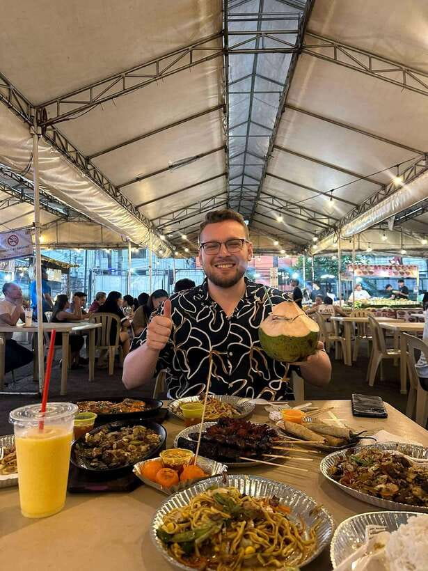Makati Street food Tour, End with a Rooftop City View - Finding Your Rhythm Starting at City Garden Grand Hotel