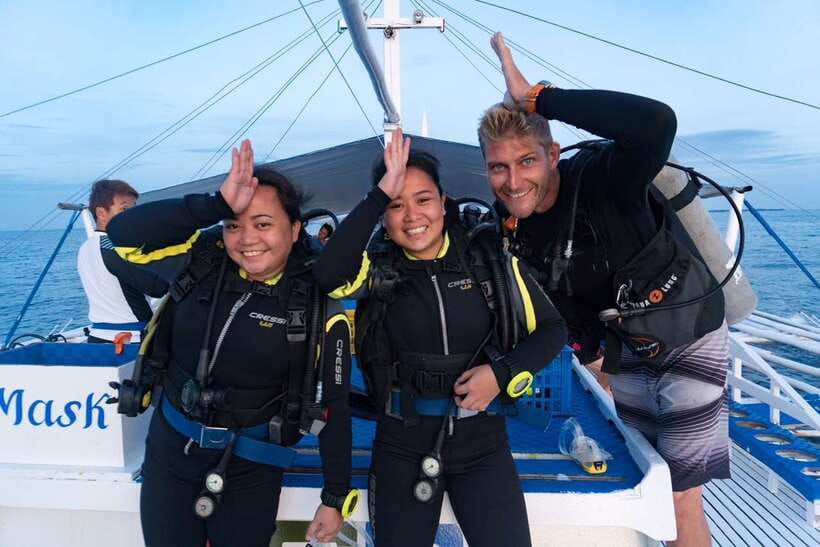 Malapascua: Advance Divers Shark Dive & Optional Transfer - Why thresher sharks are the big draw on Malapascua