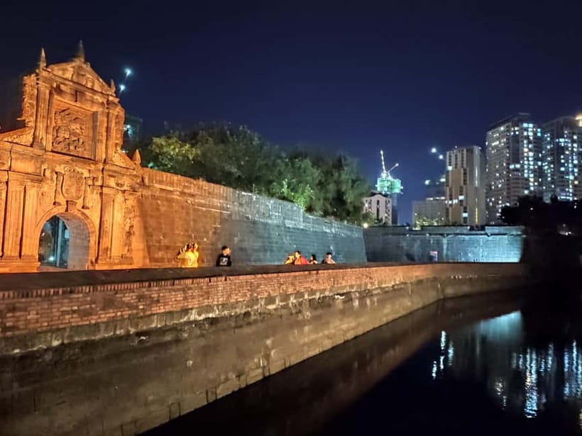 Manila: Enchanting Night Tour of Manila's Historic Landmarks - Manila Cathedral at 7:00pm: why night makes it easier to appreciate