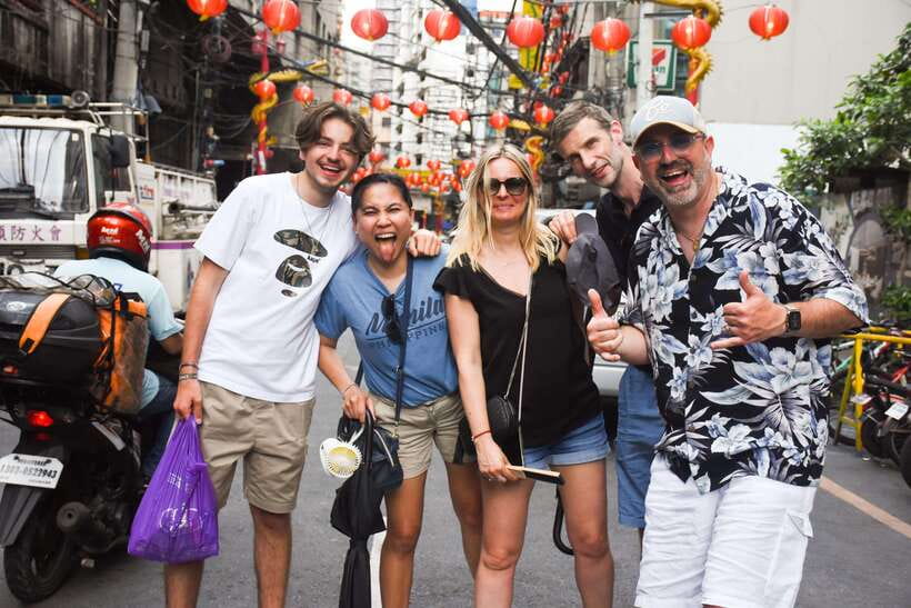 Manila: Guided Food Tour of Binondo with Tastings - Hopia at a Historic Bakery: The Sweet Finish