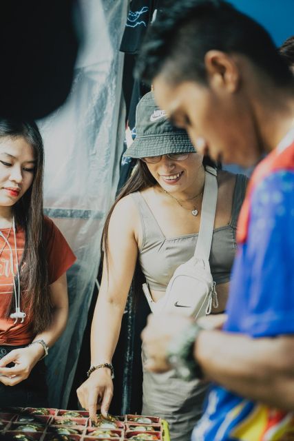 Manila: Guided Night Market Experience - Street food tastings: how to eat confidently in the market