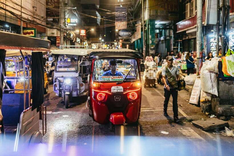 Manila: Guided Night Market Experience - Old Chinatown in Binondo and the Pasig River break