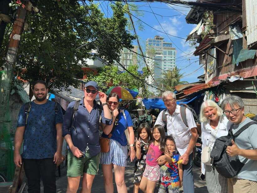 Manila: Guided Tuk Tuk Ride - Riding a tuk-tuk and jeepney style route that feels like street-level Manila