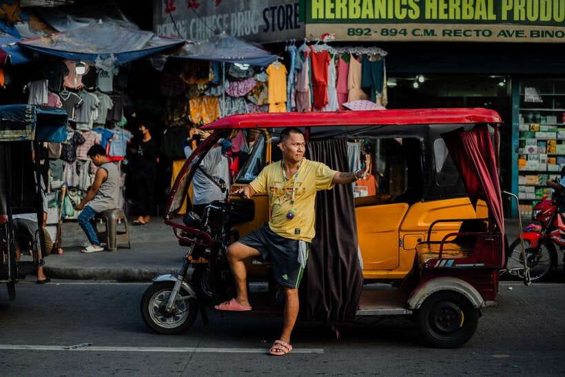 Manila: Guided Tuk Tuk Ride - Multiple transport modes for a faster, more complete Manila picture