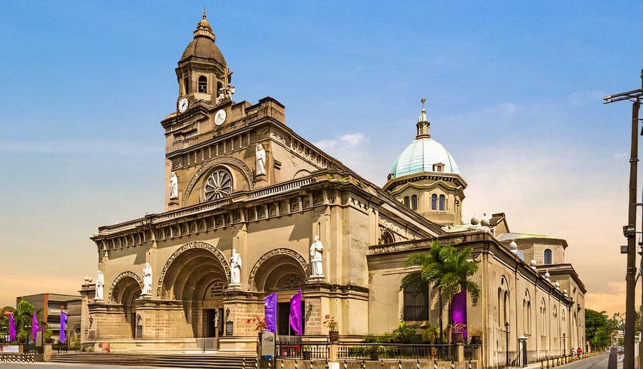 MANILA HALF-DAY TOUR (4HRS) - Plaza San Luis Complex: colonial atmosphere without the museum fatigue