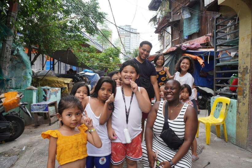 Manila: Hidden Gems Guided Tour - Manila by Tricycle, Jeepney, and Market Aisles