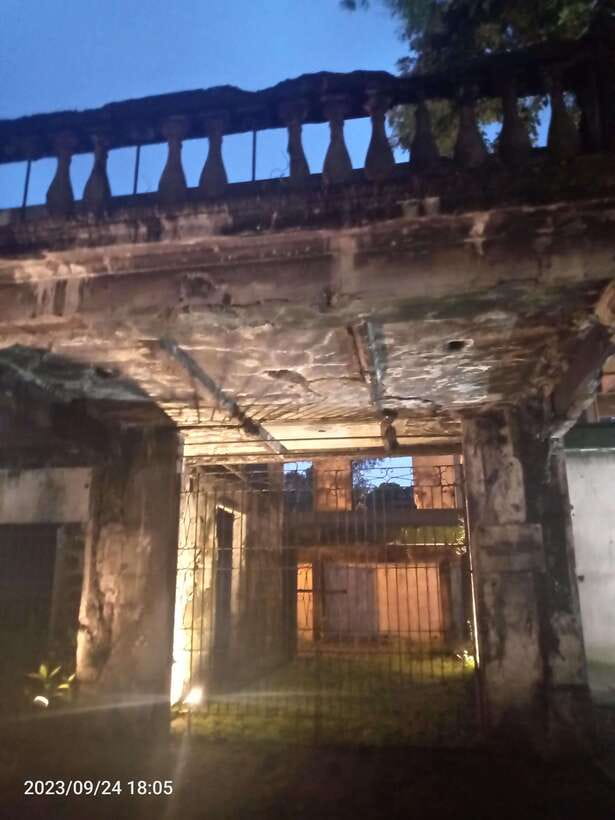 Manila: Intramuros Tour ( Dark) - Saint Agustin Church: Resiliency Through Many Periods