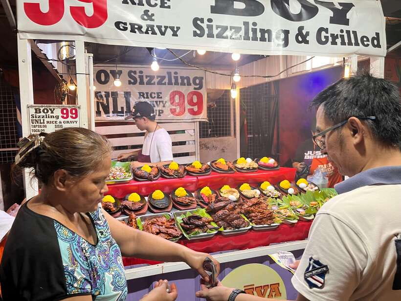 Manila Night Market with Local Guide - Street food ordering help that makes the night market easier