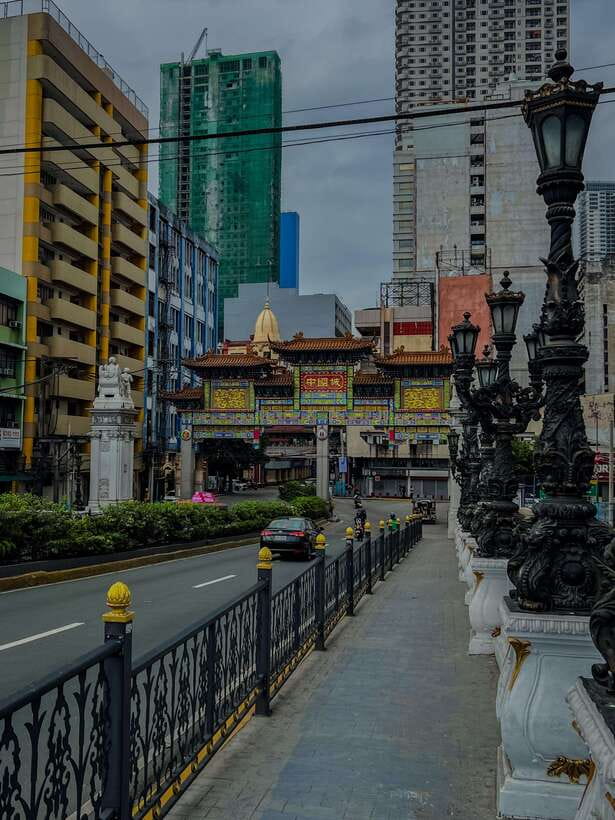 Manila One-on-One Walking Tour with Mobile Photography - How This Private Manila Walk Feels Different From a Typical Tour