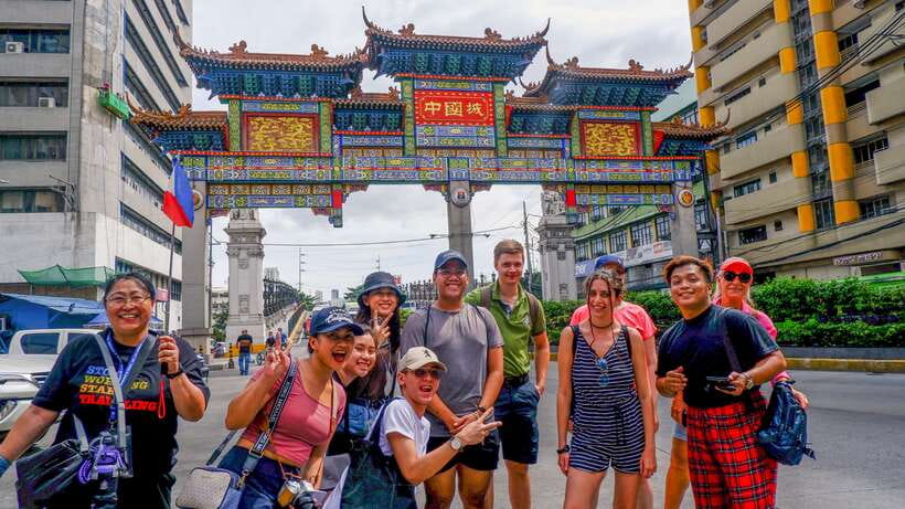 Manila: Sightseeing and Food Walking Tour with Tastings - Binondo’s food walk: dumplings, hopia, and Chinese-Filipino flavor