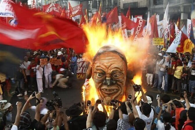 Manila Social and Political Walk - Key Highlights You Will Actually Feel