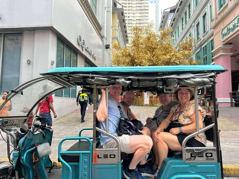 Manila Street Food and Drinks with Tuktuk Experience - What you actually eat on this Manila street-food tasting