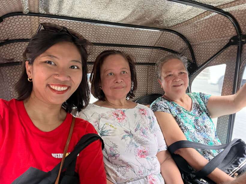 Manila Tuk-Tuk Adventure Hop-in and Hop-Off - Getting Started at HSBC Bank Binondo Manila