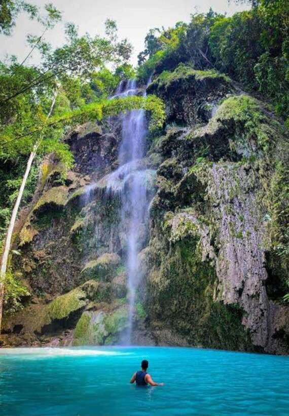 Oslob: Whale shark swimming, Tumalog Falls, Sumilon Sandbar - Pickup at 4AM, and why the pace matters