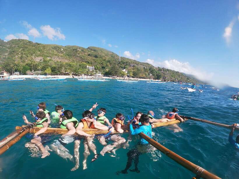 Oslob: Whaleshark Swimming, Tumalog Falls & Sumilon Island - Oslob whale shark swimming: what the experience is built around