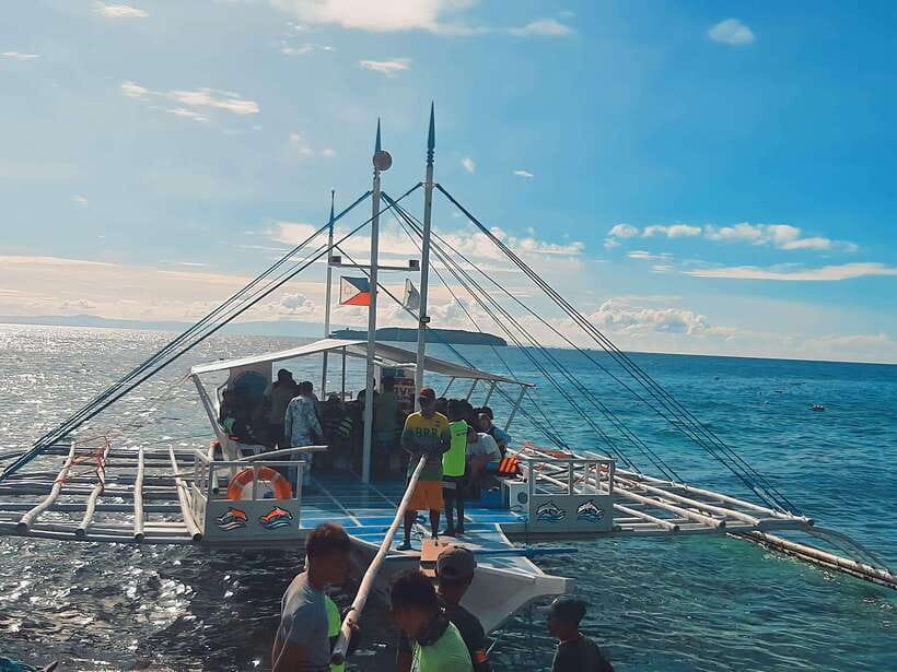 Oslob: Whaleshark Swimming, Tumalog Falls & Sumilon Island - Price and value: is $112 per person a good deal for this day mix?