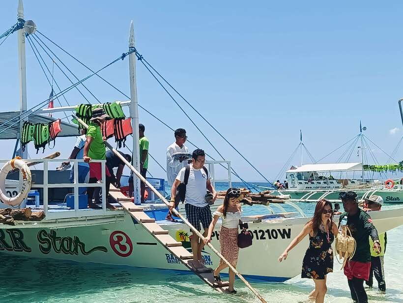 Oslob: Whaleshark Watching, Sumilon Island & Monkey Viewing - Key highlights you should know before you go
