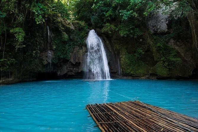 Osmeña Peak & Badian Canyoneering with Kawasan Falls Tour Package - Osmeña Peak in Dalaguete, Cebu: the big view stop