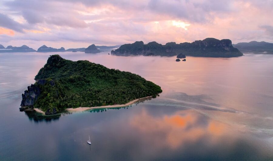 Palawan: Private Sailing Yacht Cruise in El Nido - Who should book this private sailing cruise, and who should skip it