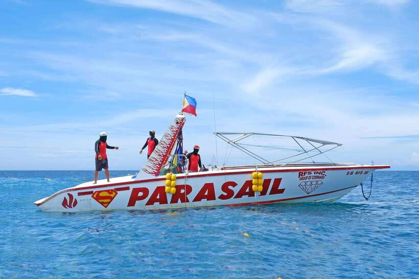 Panglao: Solo or Tandem Parasailing Experience near Alona - Price and logistics: is $55 for 15 minutes good value?