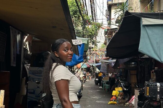 Personal Tour Guide in Manila Philippines - Bonifacio High Street in BGC: modern streets, easy stops for photos and people-watching