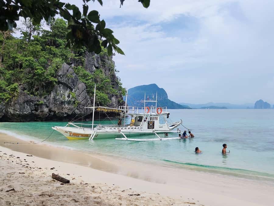 Private tour of the highlights of El Nido - What you get in the tour, and what you must bring
