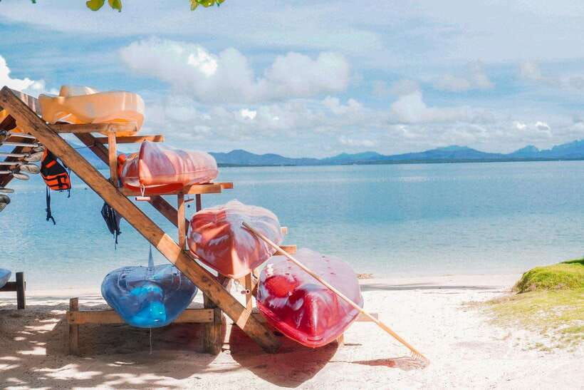 Puerto Princesa: Cowrie Island Guided Day Tour with Meal - The motor boat ride in Honda Bay: short, smooth, and to the point